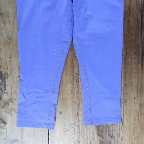NIKE PURPLE DRY-FIT CAPRI LEGGINGS SIZE SMALL - Picture 5 of 8